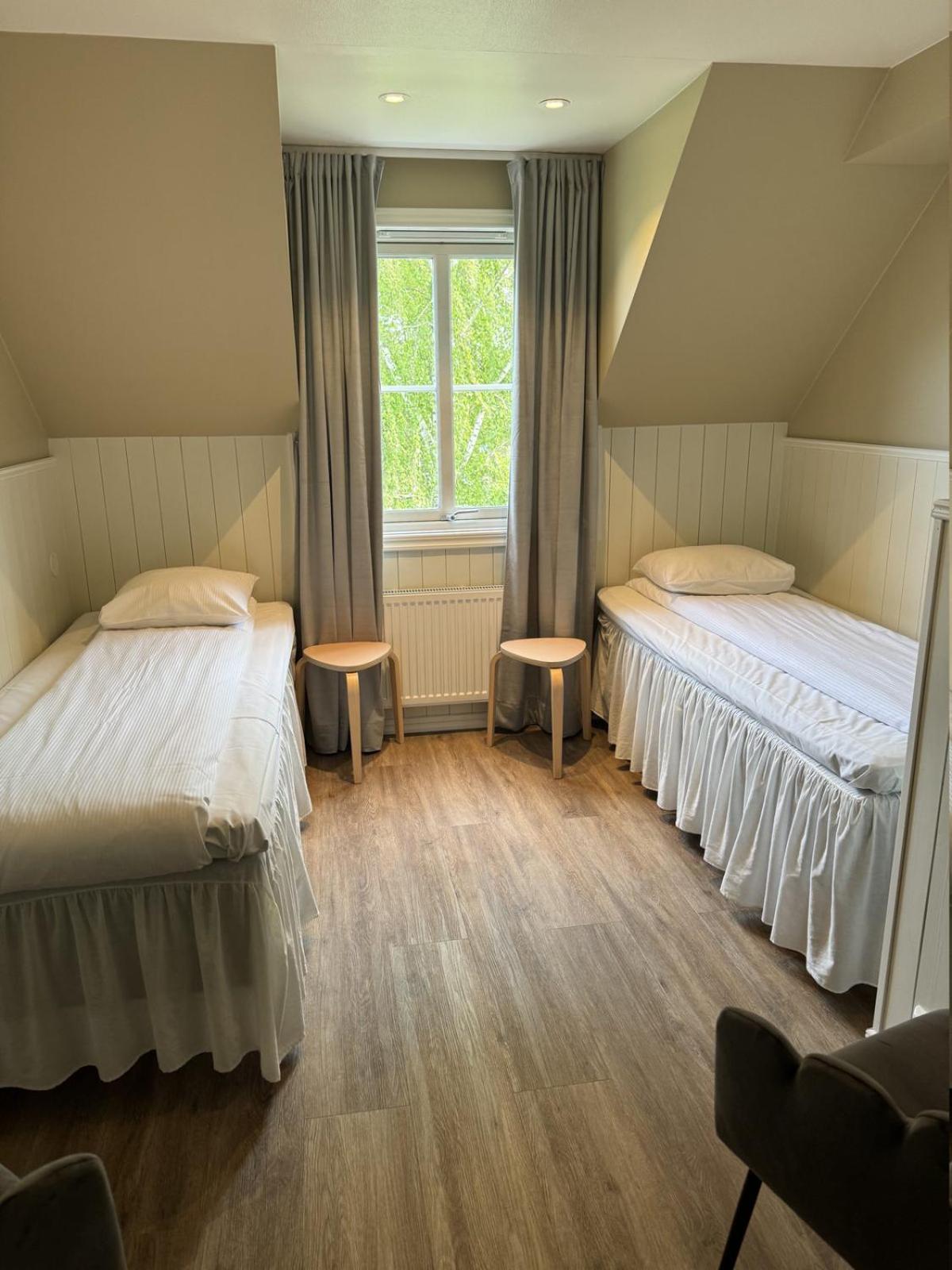 Hotel Tanum Gestgifveri Танумсгеде Екстер'єр фото